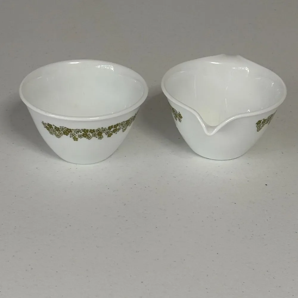 Vintage Corelle Spring Blossom Green Crazy Daisy Creamer Sugar Bowl Set